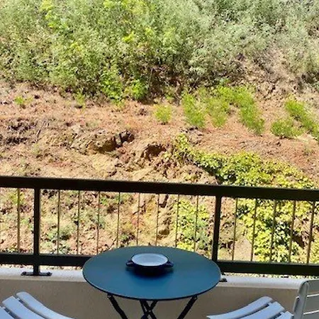Confortable Avec Balcon, Wifi, Proche Cures - Fr-1-703-190 *
